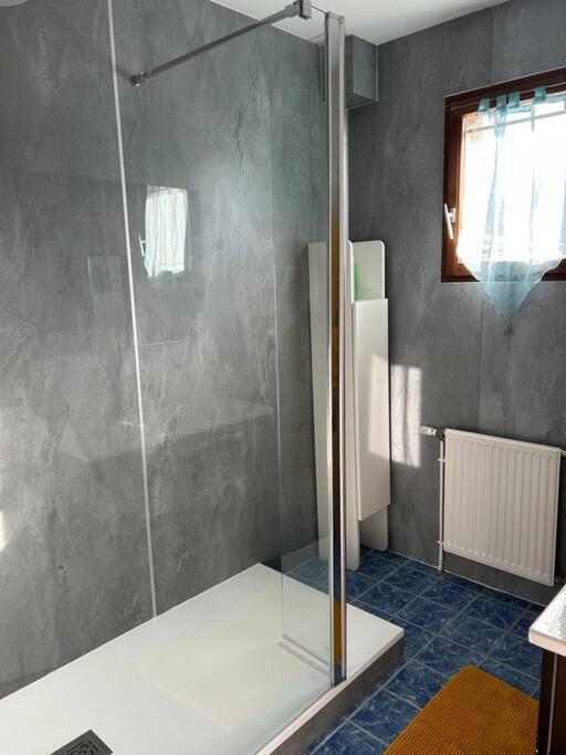 Appartement Cambita Монтеврен Екстериор снимка